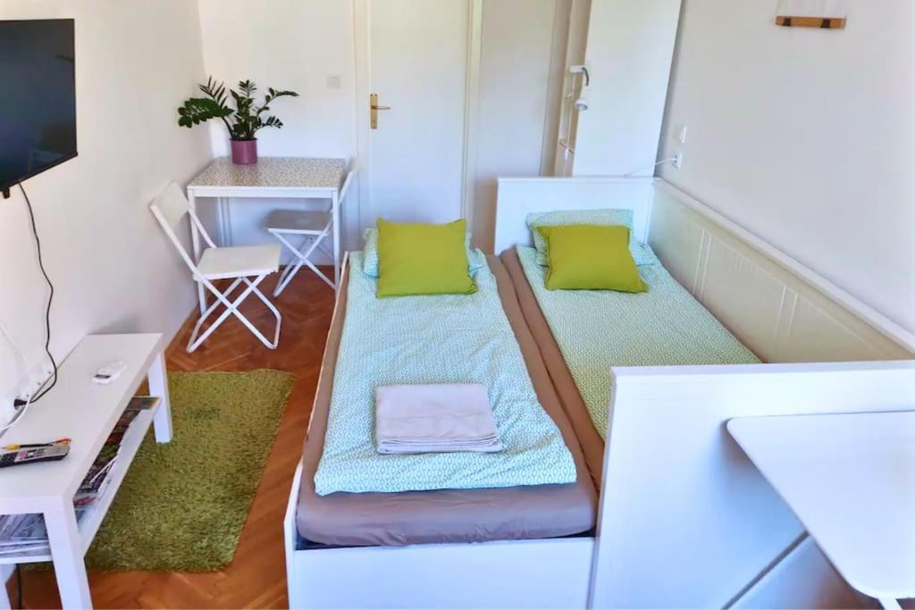 Cozy Ensuite Room In Zagreb Center Экстерьер фото